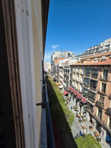 Piso en Venta en Calle de Preciados en Sol