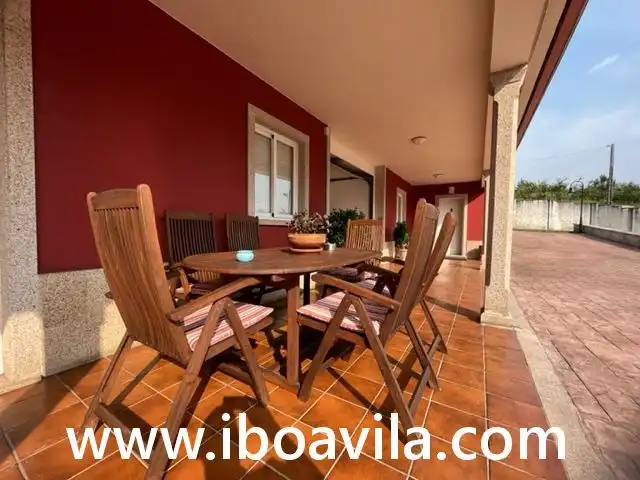 Terrassa de Casa o xalet en venda en Pontevedra Capital  amb Jardí privat, Terrassa i Traster