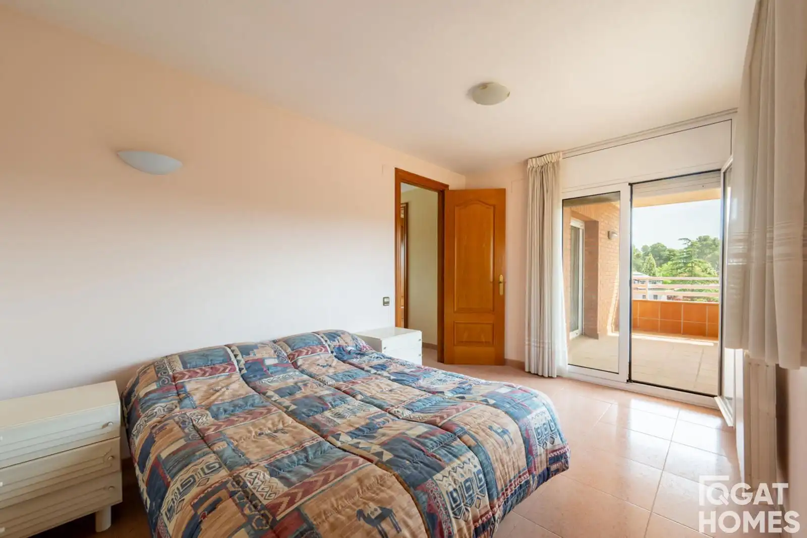 Dormitori de Casa o xalet en venda en Sant Cugat del Vallès amb Calefacció, Terrassa i Piscina