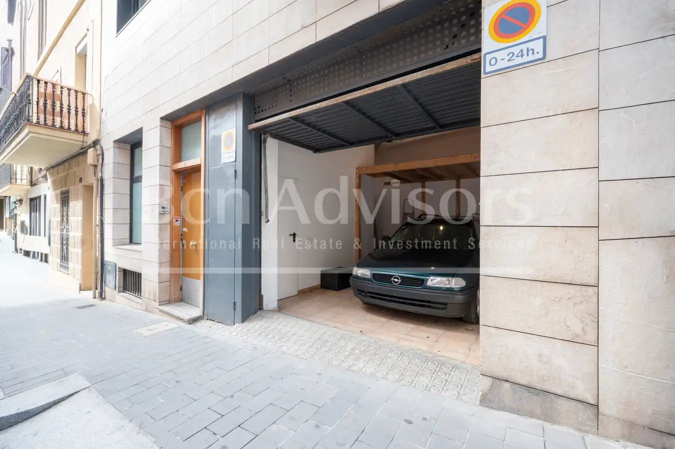 Vista exterior de Casa o xalet en venda en Barcelona amb Aire condicionat, Parquet i Terrassa