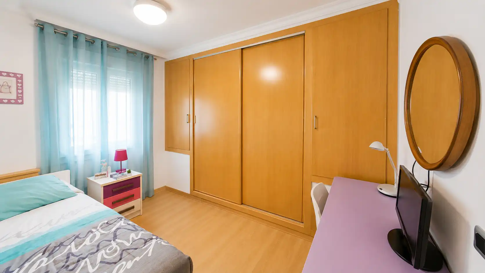 Schlafzimmer von Dachboden zum Verkauf in Vélez-Málaga mit Klimaanlage, Terrasse und Möbliert