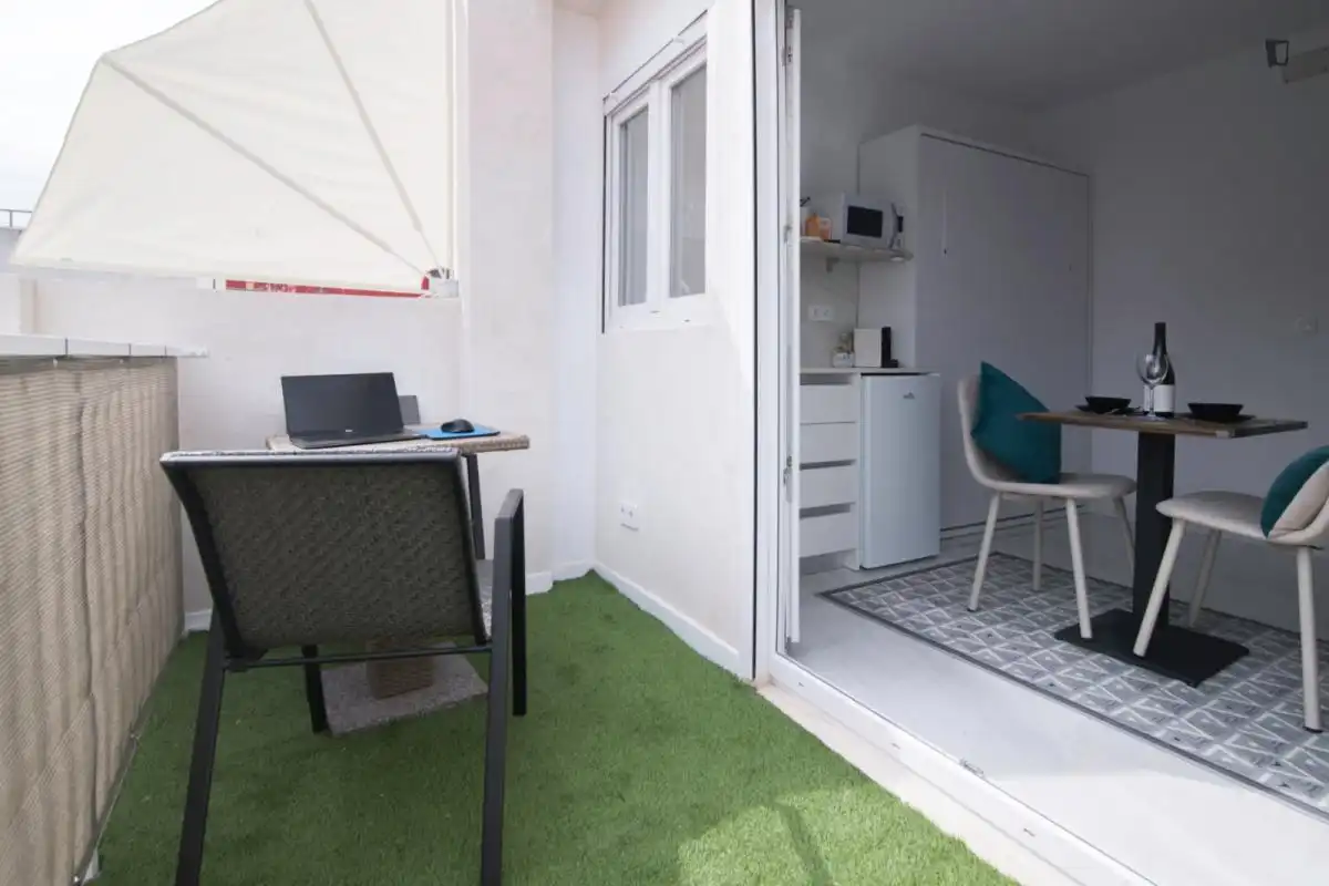 Study for rent in Natzaret