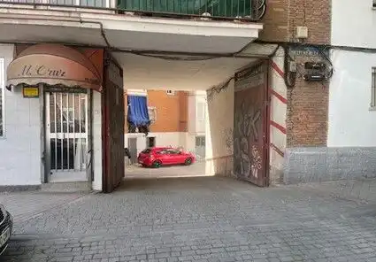 Parking of Commercial properties for sale in Villaverde