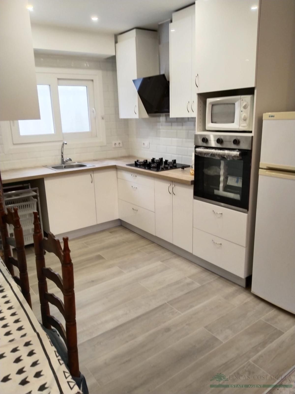 Cuina de Casa o xalet en venda en Santa Cristina d'Aro amb Parquet, Terrassa i Moblat