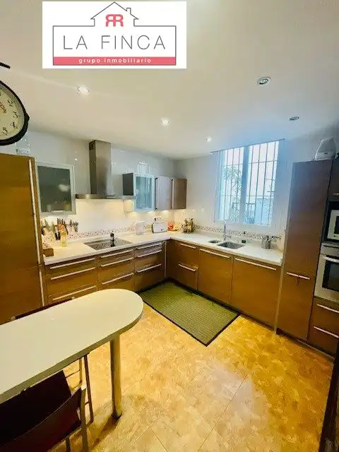 Kitchen of Detached homes for sale in Benalmádena  with Air Conditioner, Terrace and Storage room