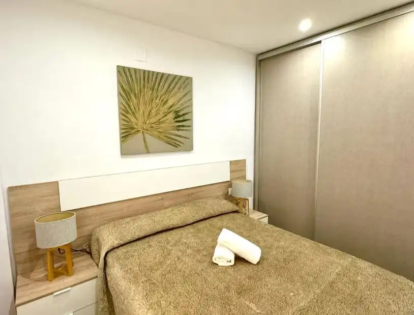 Habitación de Apartamento en venta en Cambrils con Aire acondicionado, Amueblado y Horno