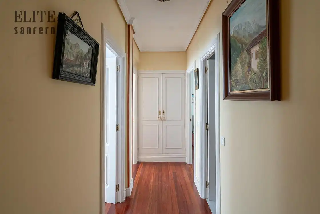 Wohnung zum Verkauf in Santander mit Parkett