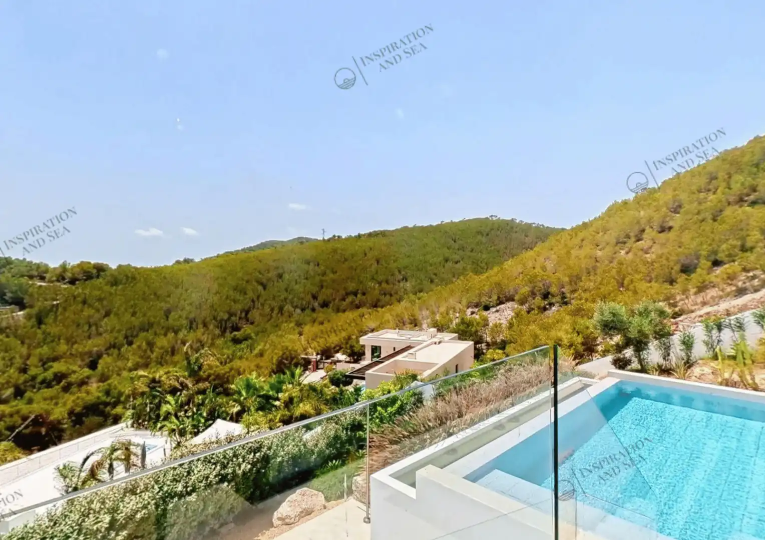 Vista exterior de Casa o xalet de lloguer en Eivissa amb Aire condicionat, Calefacció i Jardí privat