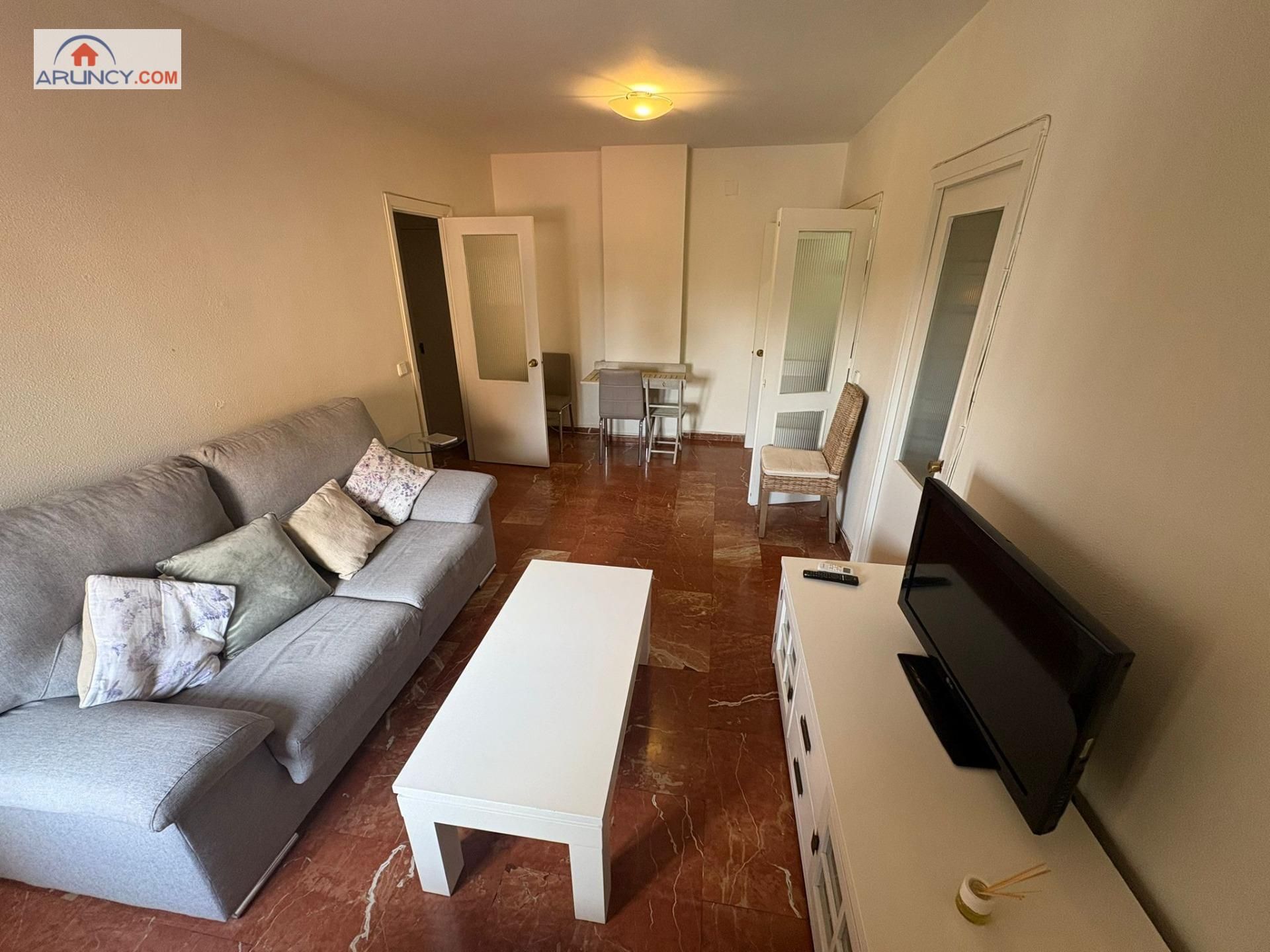 Sala de estar de Piso de alquiler en  Sevilla Capital con Aire acondicionado y Amueblado