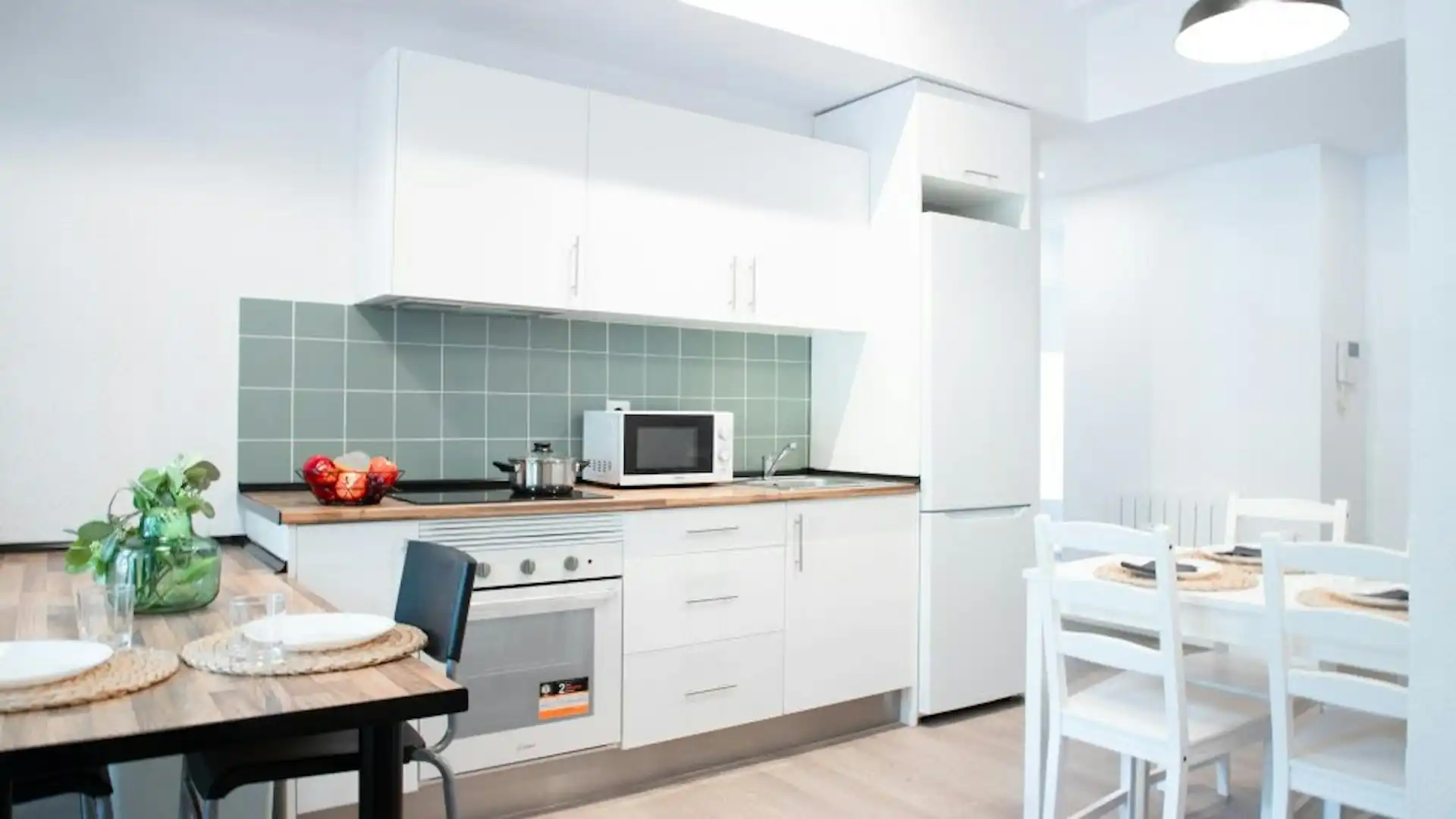 Cuina de Pis de lloguer en  Madrid Capital amb Calefacció, Moblat i Rentadora