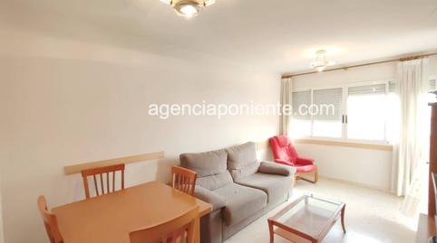 Foto 4 de Apartament de lloguer a Avinguda de Ricardo Bayona, Foietes, Alicante