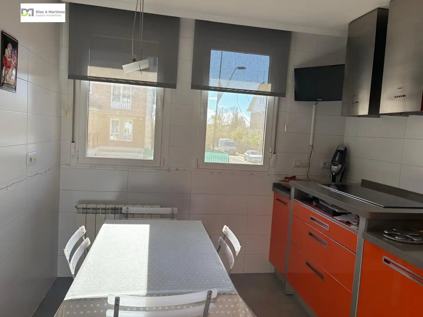 Cocina de Casa o chalet en venta en San Andrés del Rabanedo con Calefacción, Jardín privado y Parquet