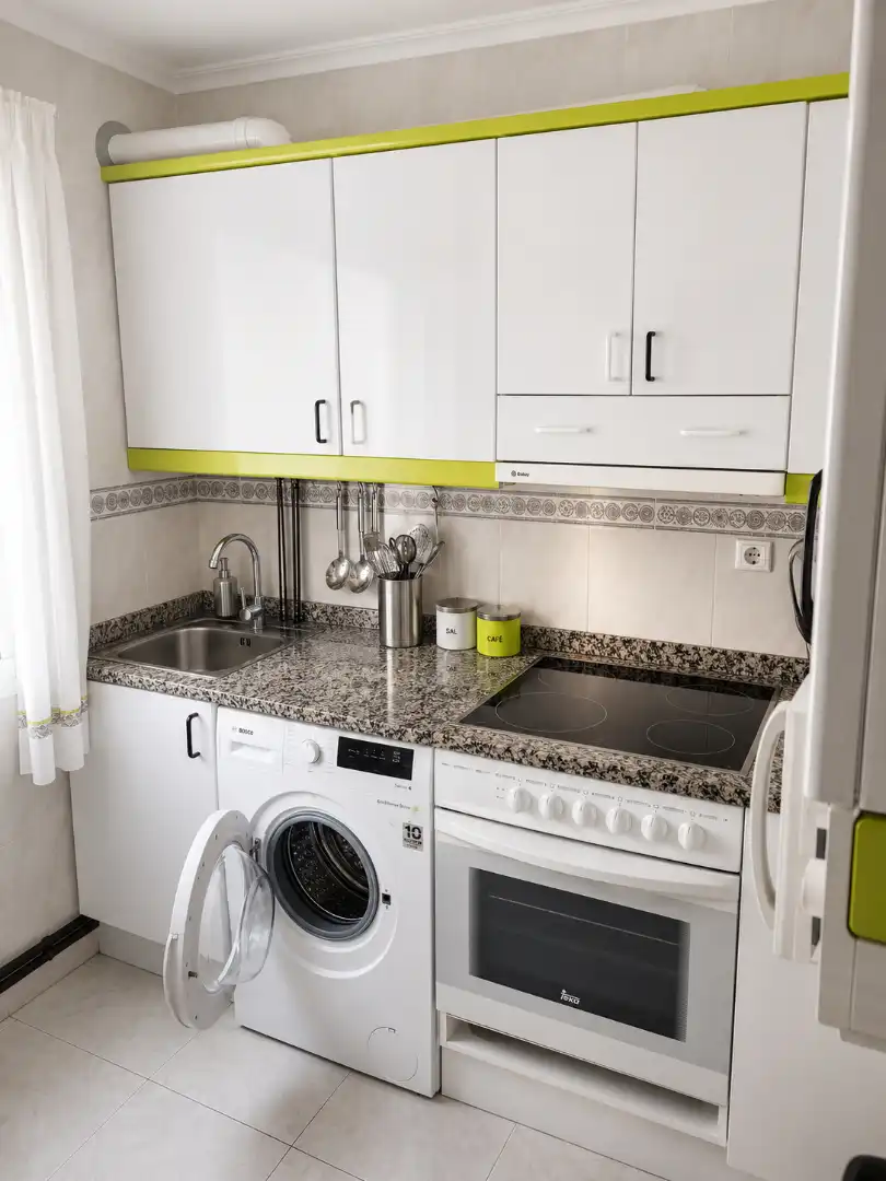 Flat for rent in Calle Augusto González Linares, Los Castros