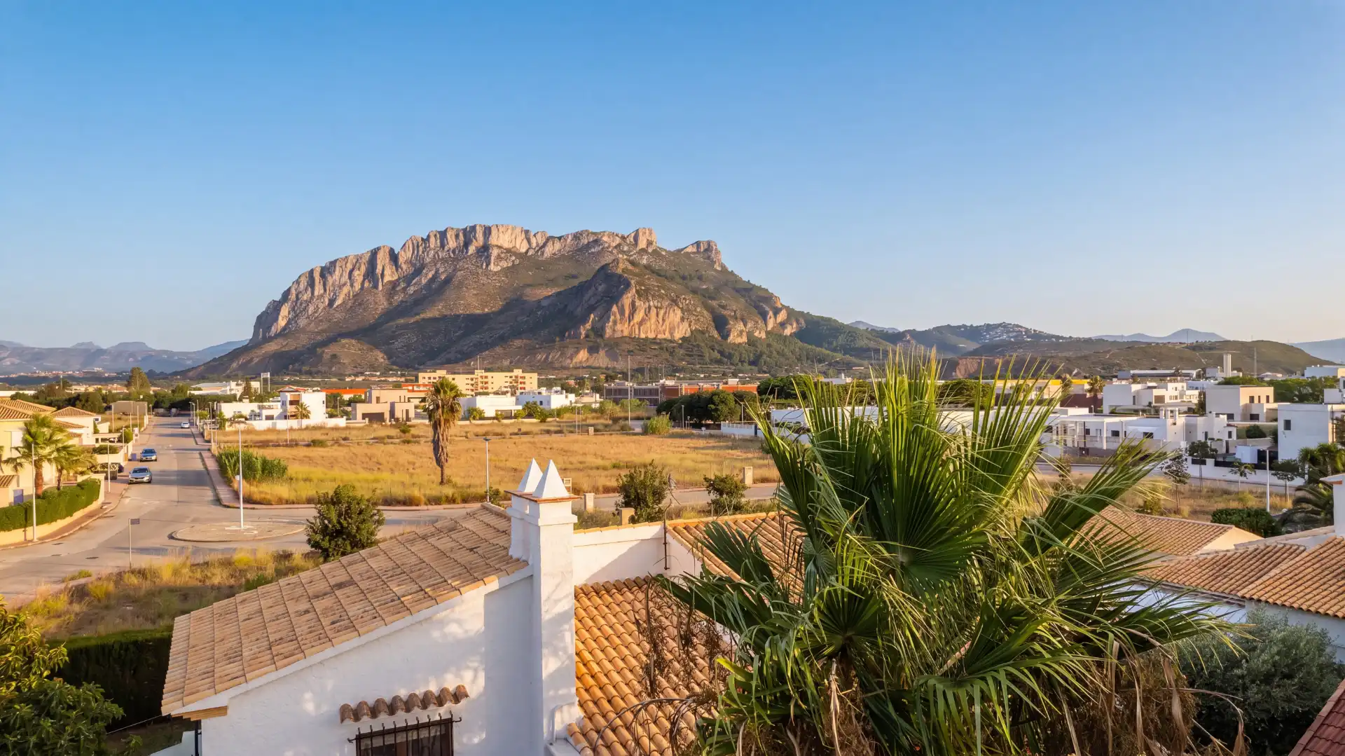 Vista exterior de Casa o xalet de lloguer en Els Poblets amb Aire condicionat, Jardí privat i Terrassa