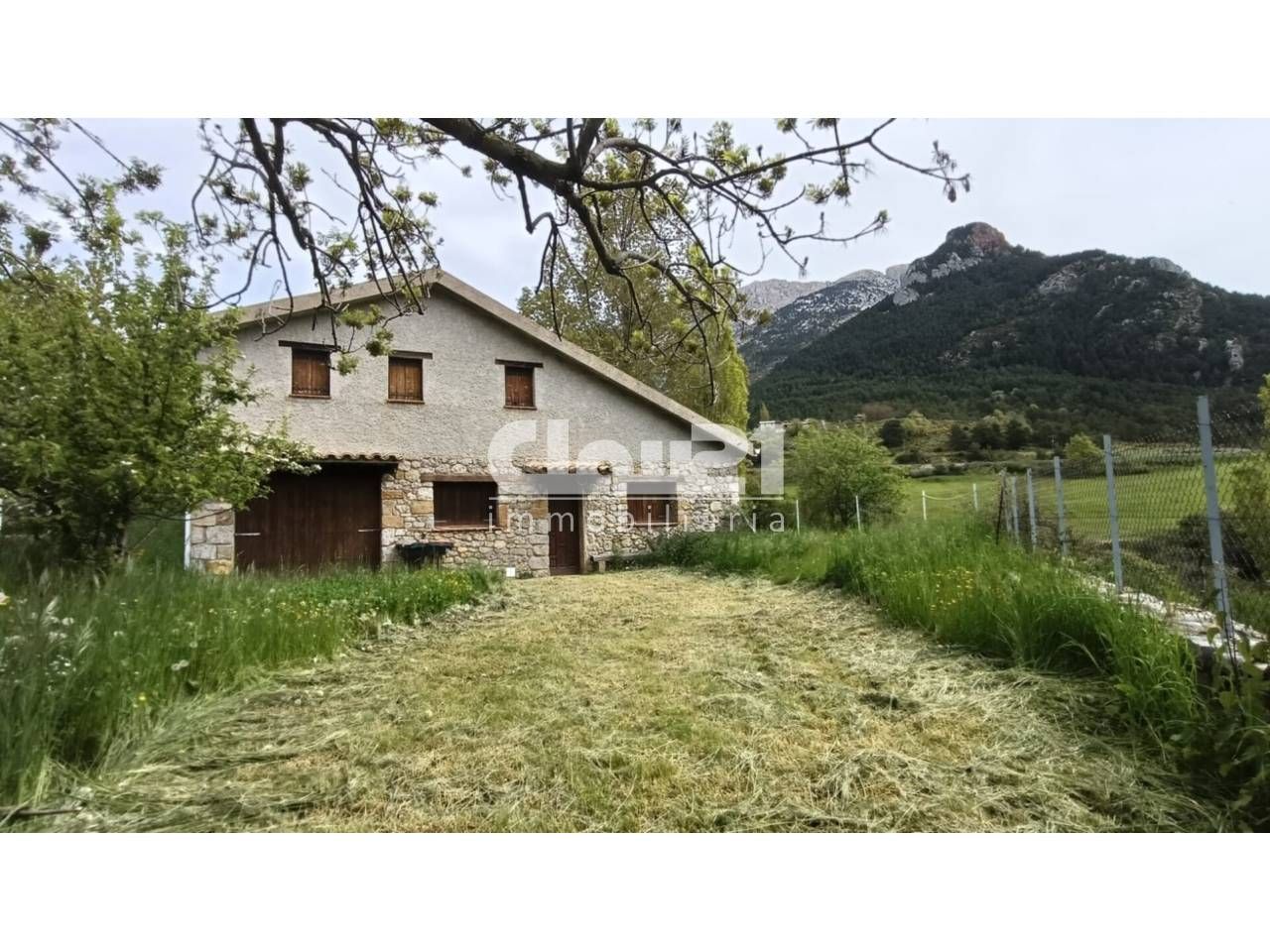 Exterior view of House or chalet for sale in Gósol  with Private garden, Terrace and Furnished