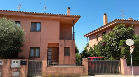 Foto 2 de Casa adosada en venda a Carrer de L'oli, Palau-saverdera, Girona