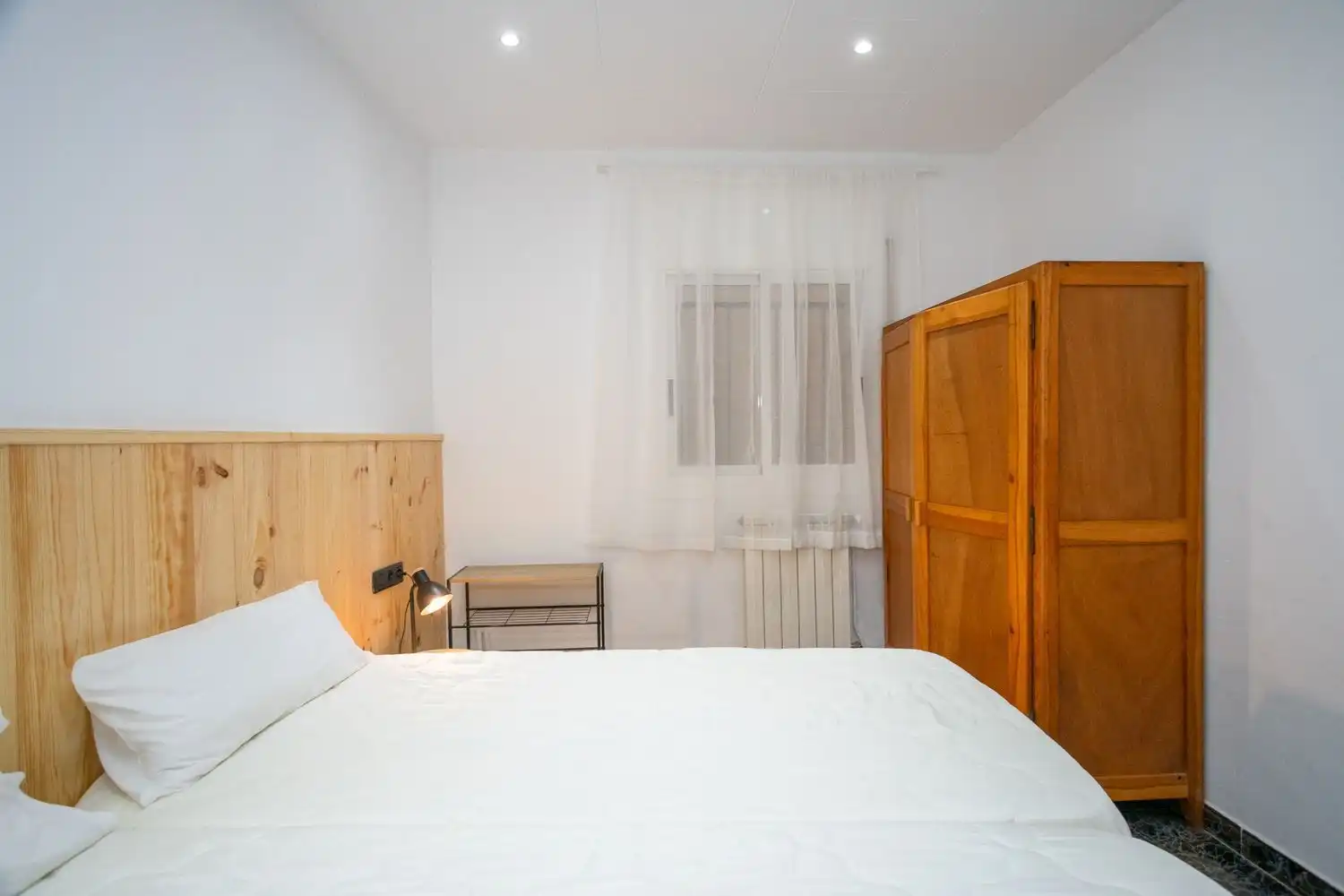 Habitación de Piso de alquiler en Girona con Calefacción, Terraza y Trastero