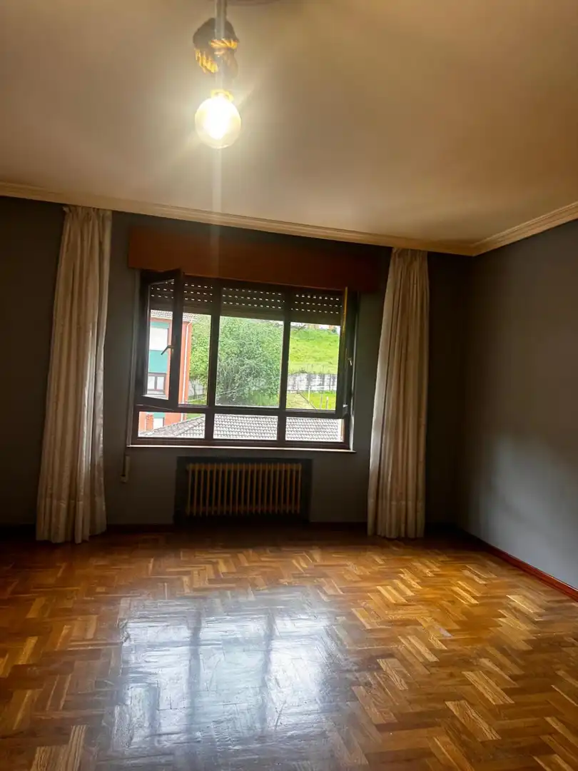 Habitación de Piso en venta en Riosa con Calefacción, Terraza y Trastero