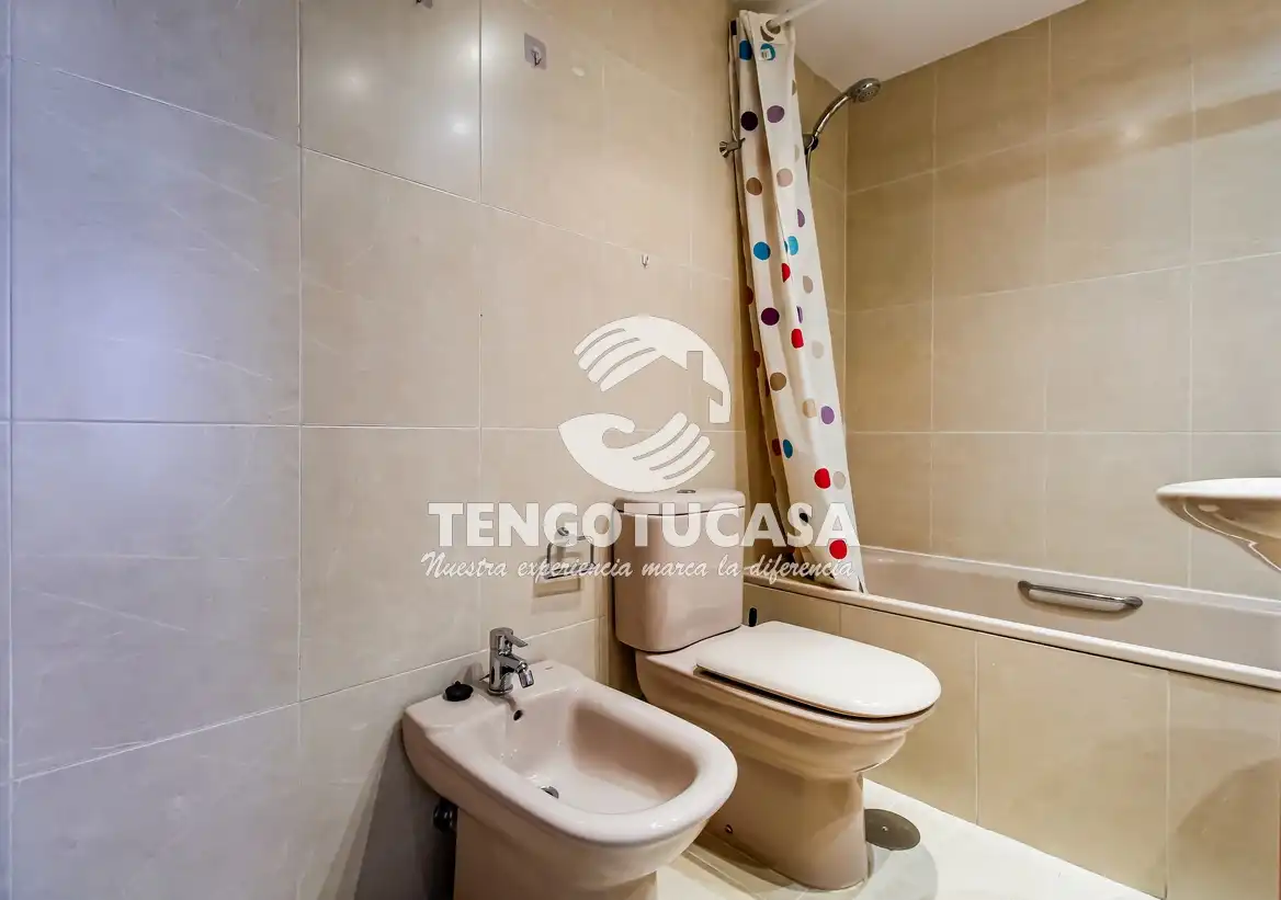 Piso en venta en Calle de Belfast, Rejas