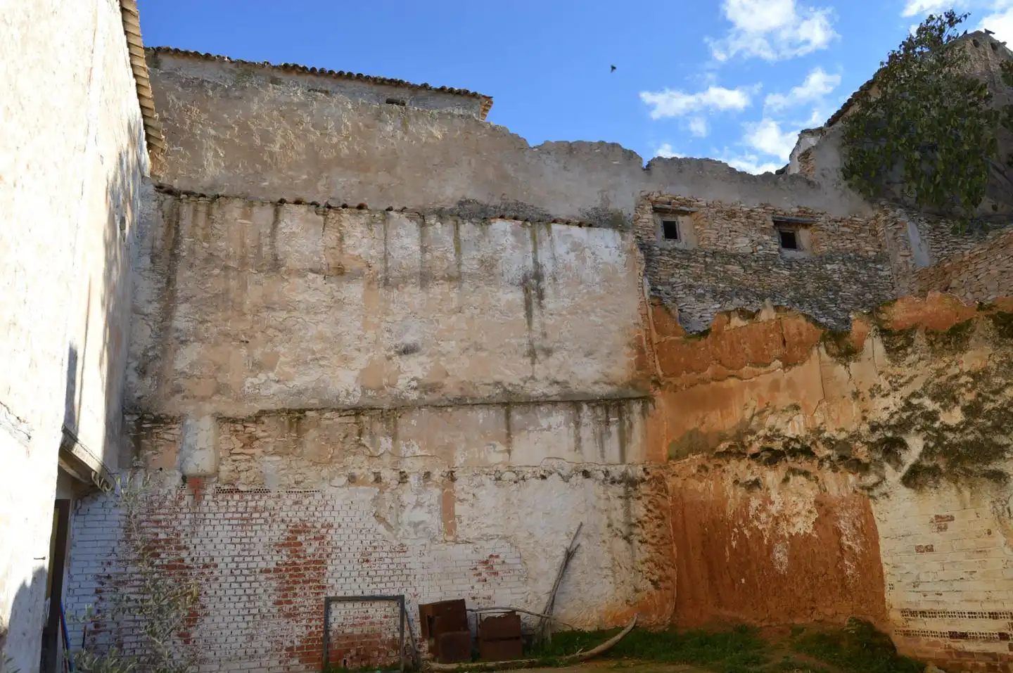 Vista exterior de Casa adosada en venda en Santa Cruz de la Zarza