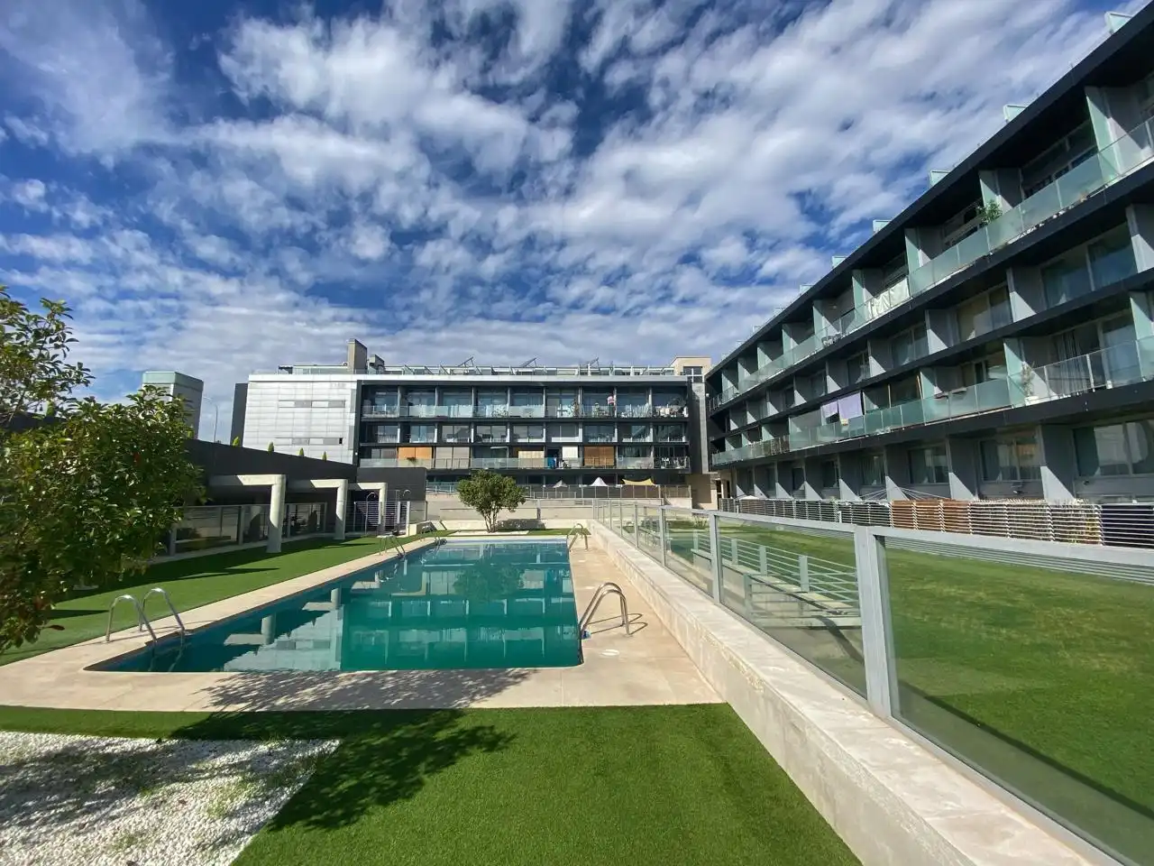 Schwimmbecken von Maisonette zum Verkauf in Madrid mit Klimaanlage, Heizung und Terrasse