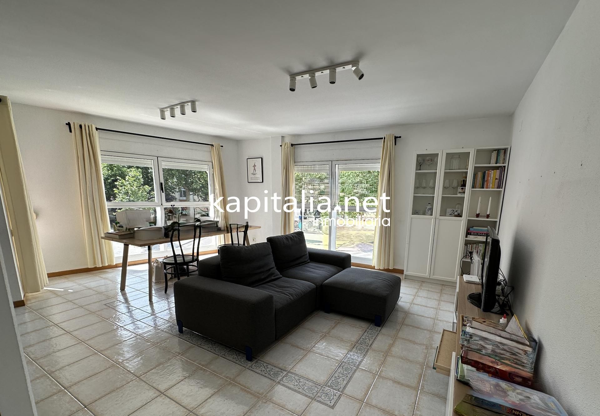 Flat for sale in Ontinyent  with Terrace, Storage room and Balcony