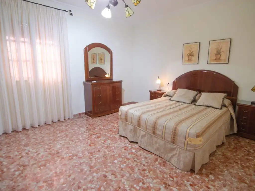 Habitación de Casa adosada de alquiler en La Rinconada
