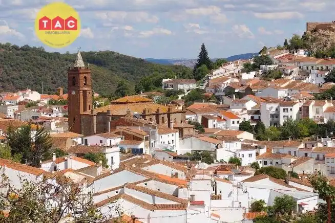 Casa rústica amb terrassa en venda a Cortegana, imagen 7