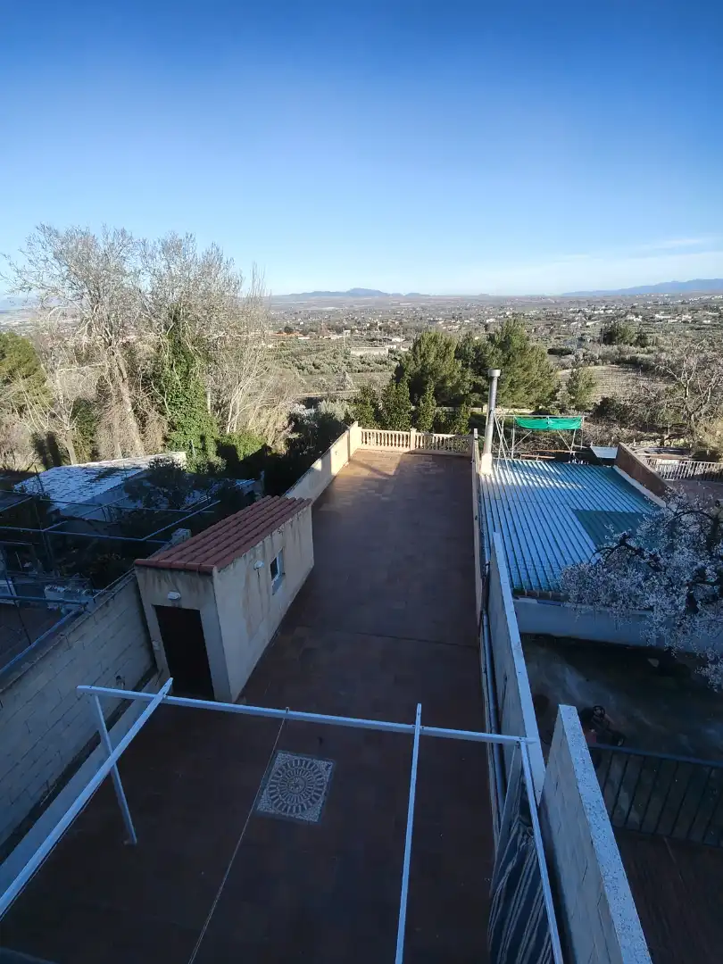 Terrassa de Casa o xalet en venda en Baza amb Moblat