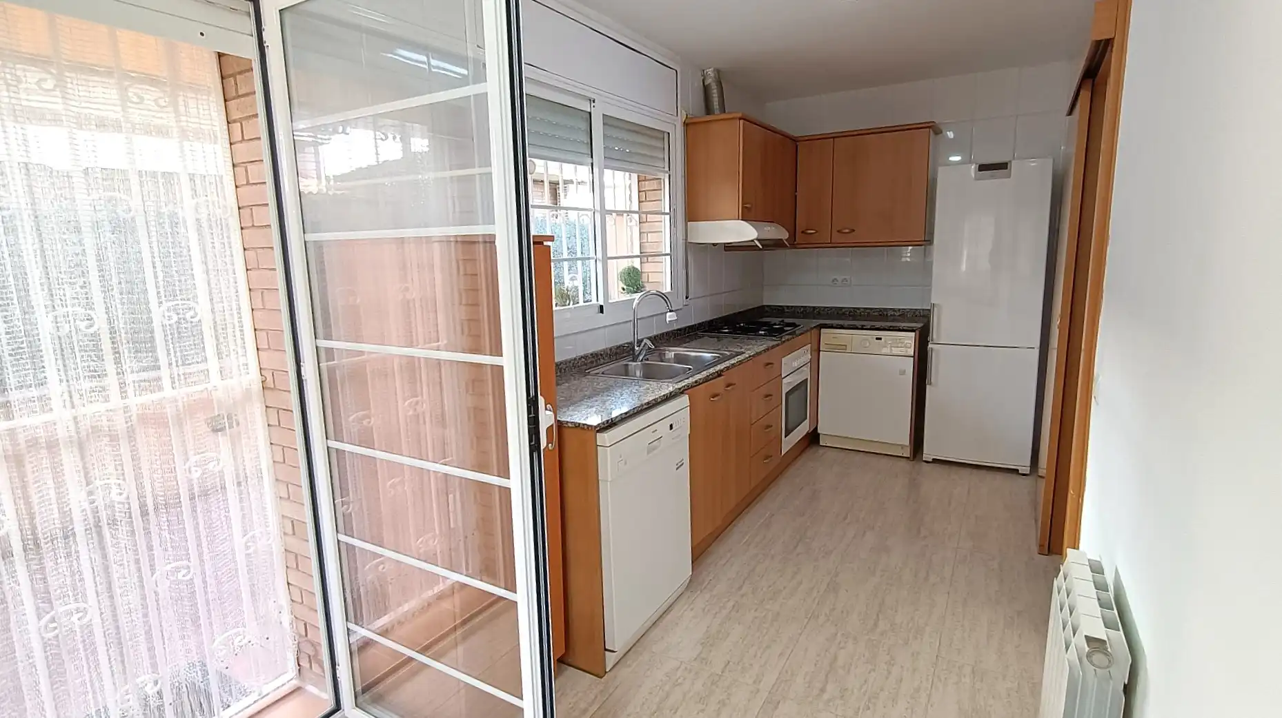 Küche von Haus oder Chalet zum Verkauf in Cambrils mit Klimaanlage, Heizung und Privatgarten