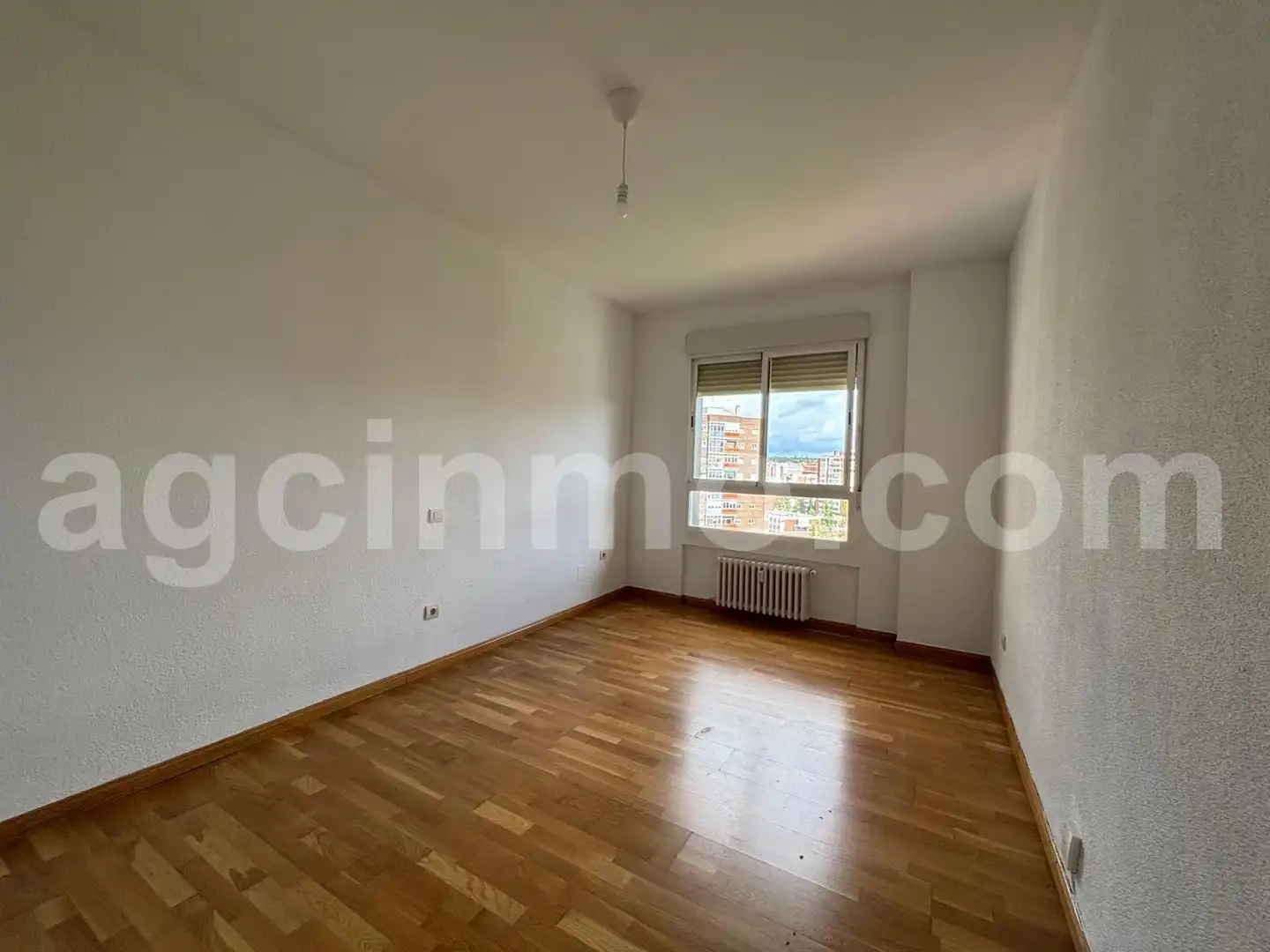 Habitación de Piso de alquiler en Valladolid con Calefacción y Terraza