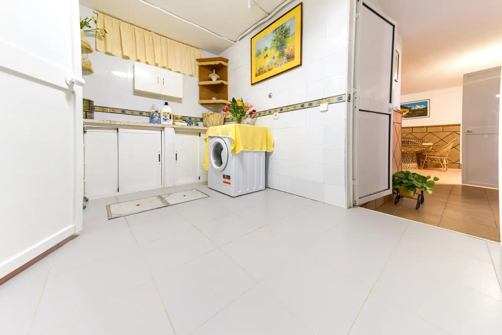Kitchen of Houses for sale in Espartinas  with Air Conditioner, Private garden and Terrace