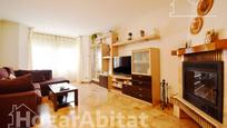 Sala d'estar de Casa o xalet en venda en Tavernes de la Valldigna amb Aire condicionat, Calefacció i Terrassa