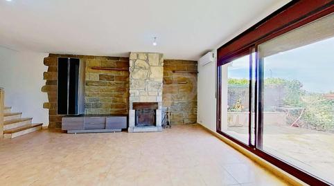 Foto 2 de Casa adosada en venda a Cervià de Les Garrigues, Lleida