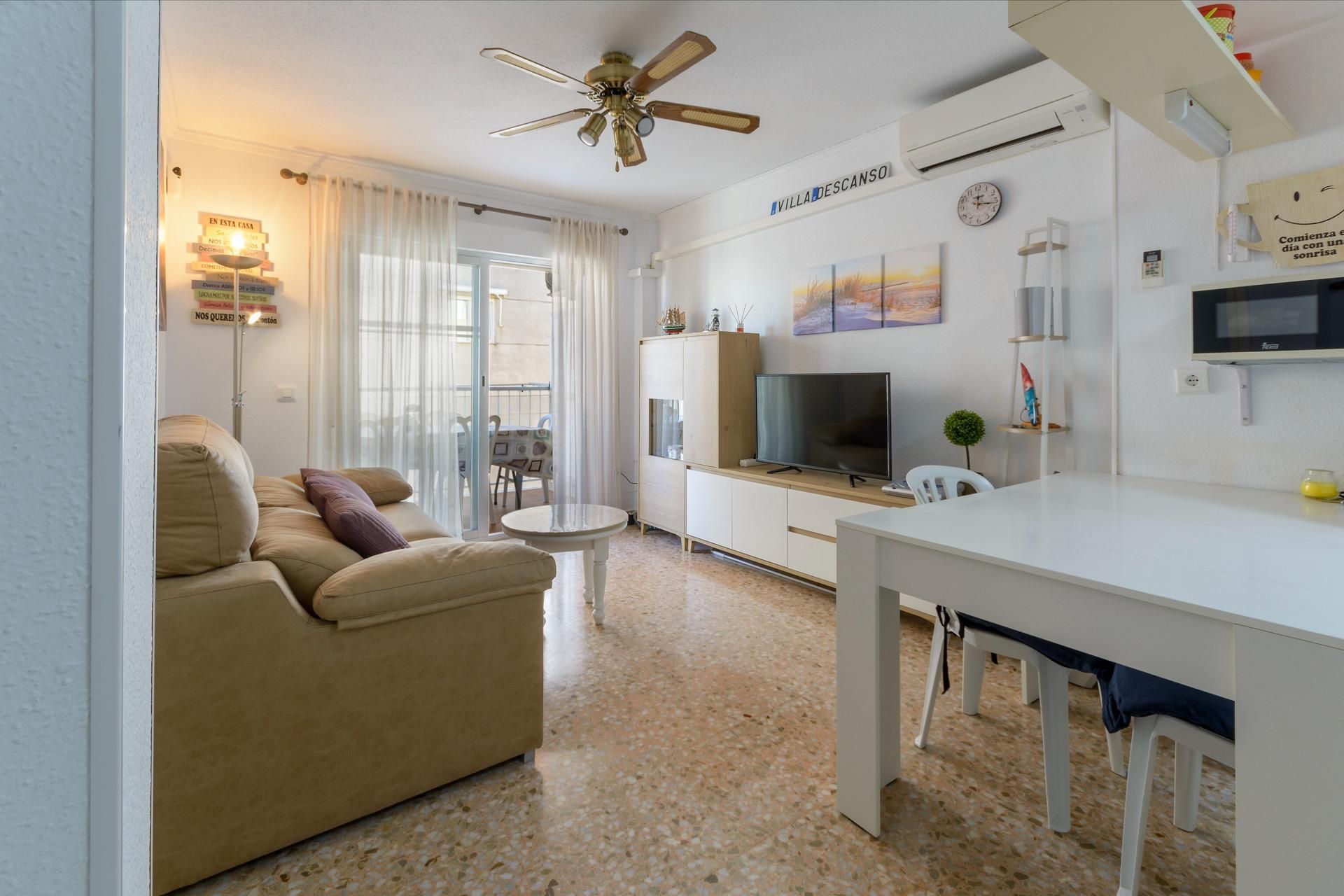 Living room of Apartment for sale in Bellreguard  with Air Conditioner, Terrace and Furnished