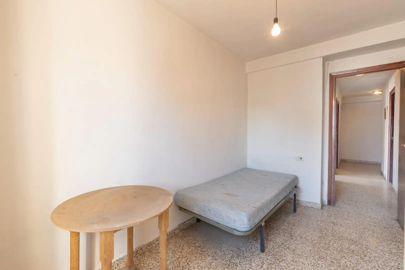 Dormitori de Pis en venda en Granada amb Terrassa