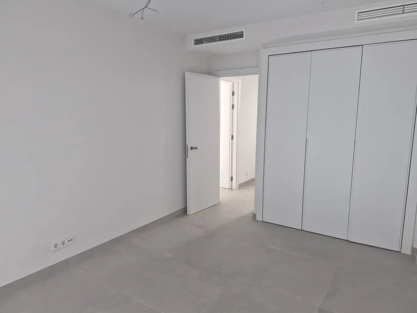 Casa adosada en venta en Marbella con Aire acondicionado, Calefacción y Jardín privado