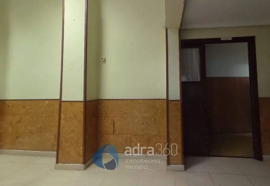 Business premises for sale in Avenida de España, imagen 18