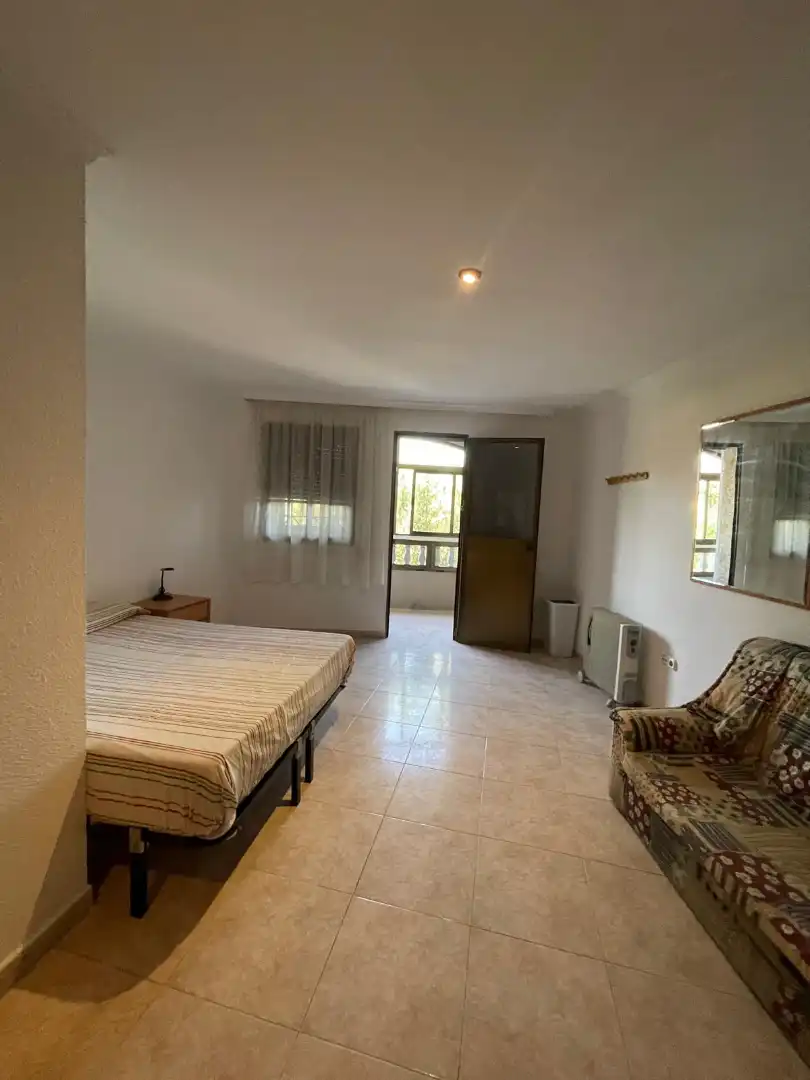 Casa adosada en venta en Carretera Alfonso XIII, Isaac Peral