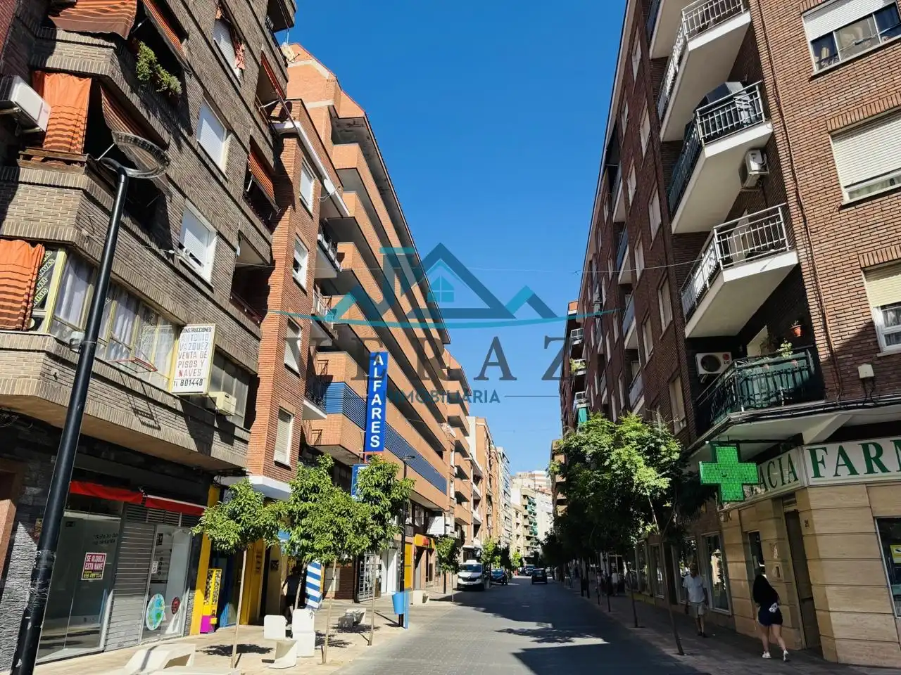 Außenansicht von Wohnung zum Verkauf in Talavera de la Reina mit Heizung, Terrasse und Möbliert