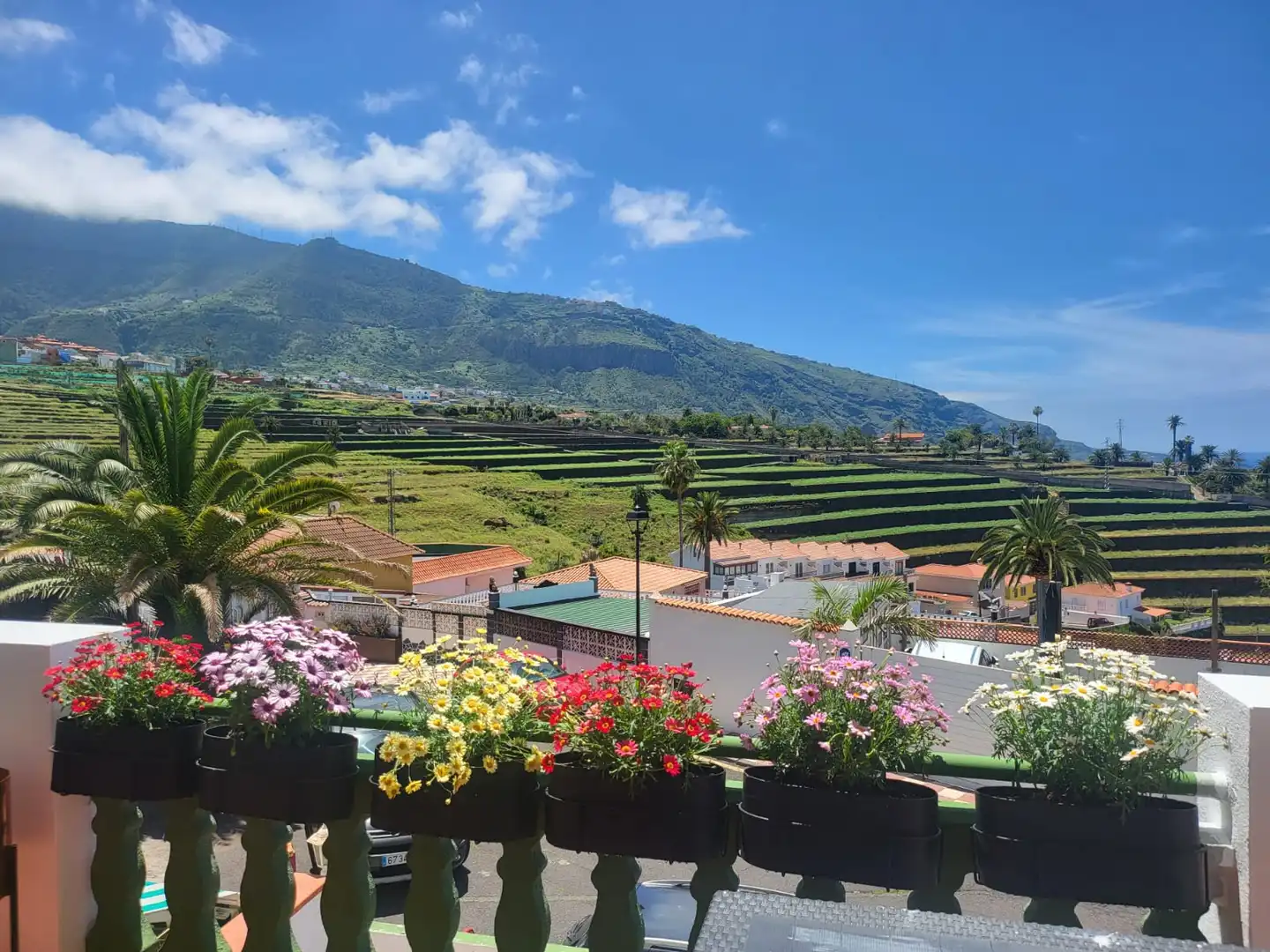Vista exterior de Piso en venta en Los Realejos con Terraza, Amueblado y Horno