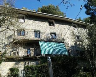 Vista exterior de Finca rústica en venda en Castro-Urdiales amb Terrassa, Piscina i Balcó