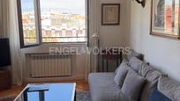 Sala d'estar de Apartament en venda en  Madrid Capital amb Aire condicionat, Calefacció i Traster