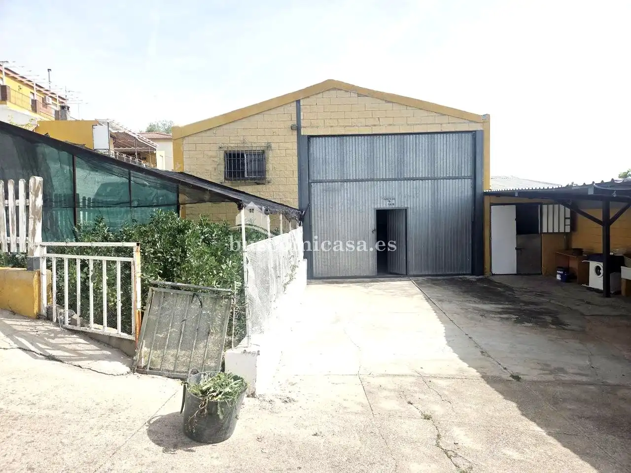 Vista exterior de Casa o xalet en venda en Jaén amb Aire condicionat, Calefacció i Jardí privat