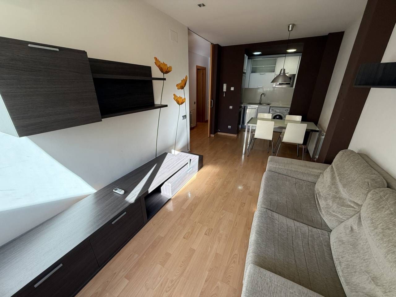 Living room of Flat to rent in Terrassa  with Air Conditioner, Heating and Furnished