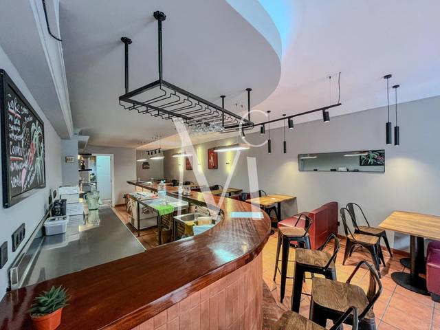 Local comercial en Alquiler en Avenida Avenida Giorgeta en Arrancapins