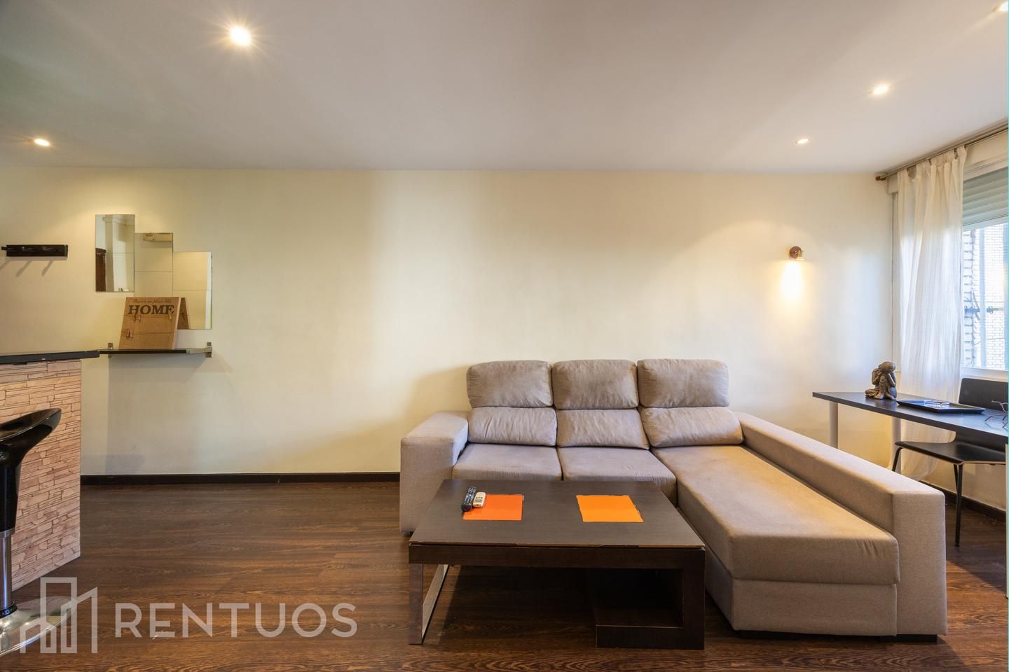 Sala d'estar de Pis de lloguer en  Madrid Capital amb Aire condicionat, Calefacció i Moblat