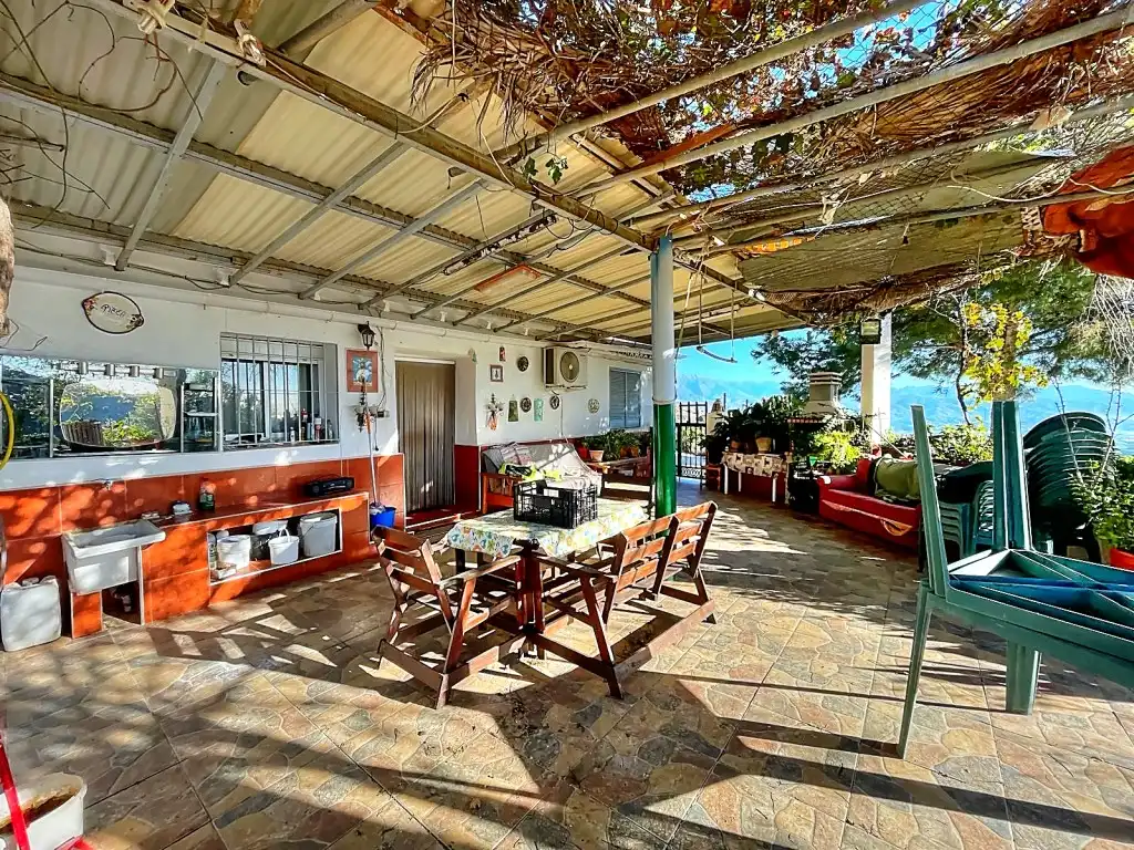 Terraza de Finca rústica en venta en Macharaviaya con Jardín privado, Terraza y Amueblado