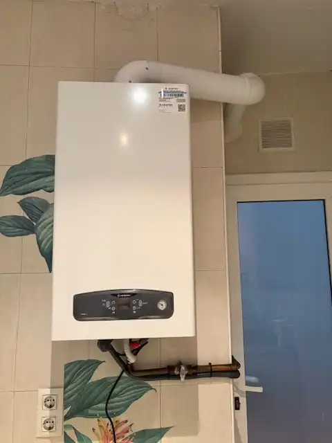 Badezimmer von Wohnung zum Verkauf in Barcelona mit Abstellraum und Alarm