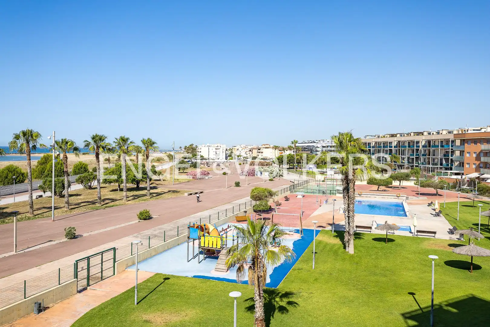 Piscina de Piso en venta en Cubelles con Aire acondicionado, Calefacción y Terraza